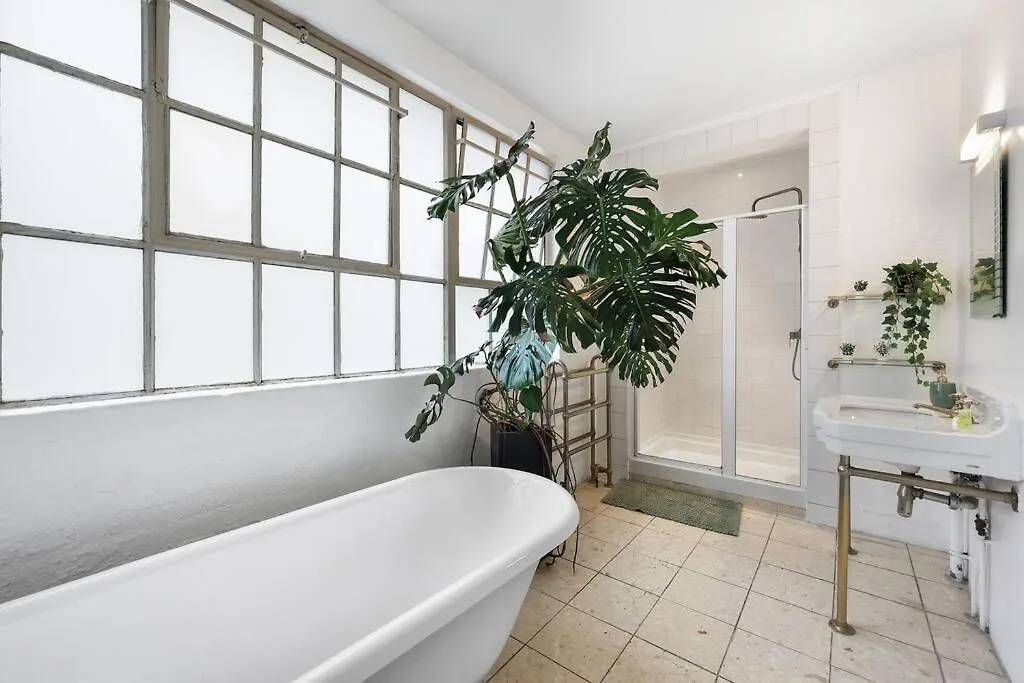 Two-Bedroom Apartment Short Term Rental & Flexible Renting Hackney With Free Wifi And Roof Terrace! Londýn Velká Británie