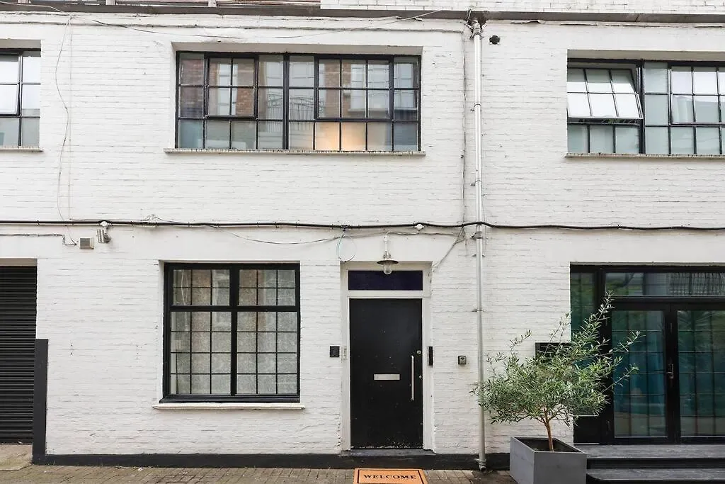 Two-Bedroom Apartment Short Term Rental & Flexible Renting Hackney With Free Wifi And Roof Terrace! Londýn