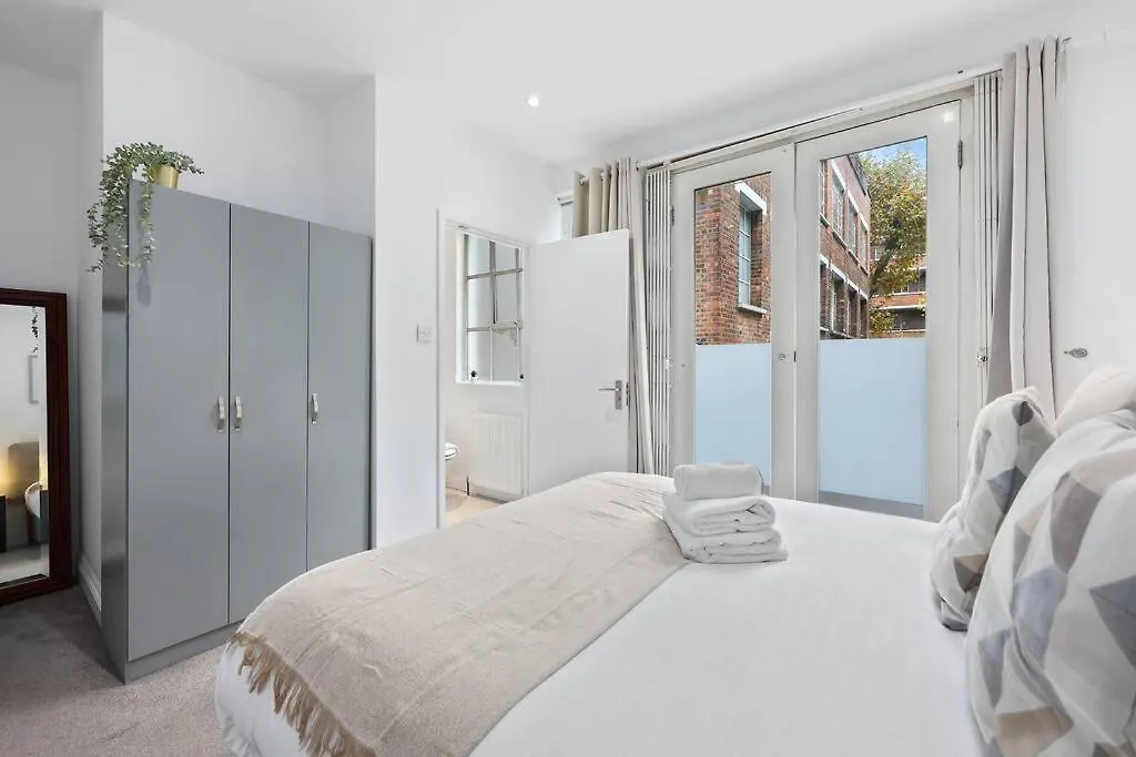 Two-Bedroom Apartment Short Term Rental & Flexible Renting Hackney With Free Wifi And Roof Terrace! Londýn 0*,