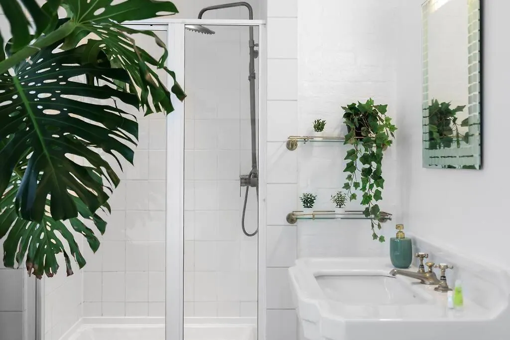 Two-Bedroom Apartment Short Term Rental & Flexible Renting Hackney With Free Wifi And Roof Terrace! ロンドン