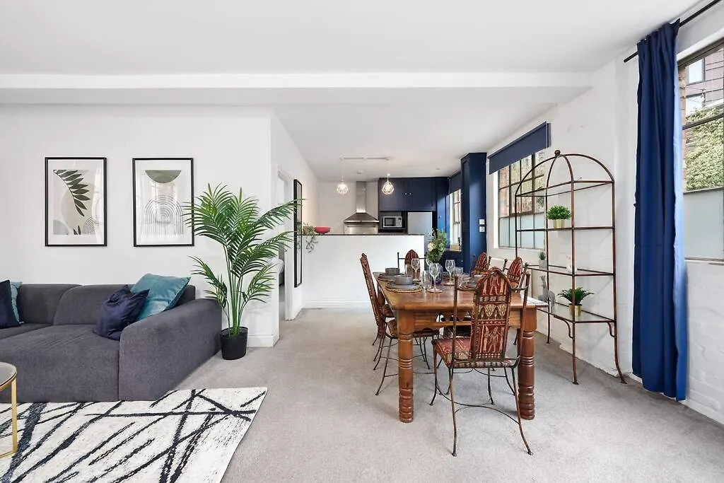 Two-Bedroom Apartment Short Term Rental & Flexible Renting Hackney With Free Wifi And Roof Terrace! London United Kingdom